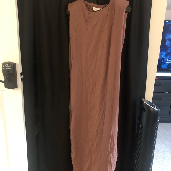 Weekday Neutral Padded T Shirt Dress - Picture 5 of 9